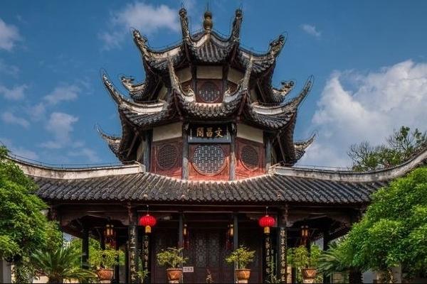 贵阳免费旅游景点有哪些地方 贵阳免费旅游景点有哪些地方