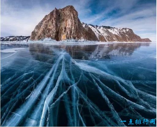  贝加尔湖：俄罗斯