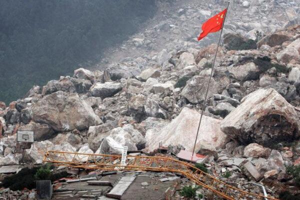 中国历史伤亡最惨重的十大地震是什么
